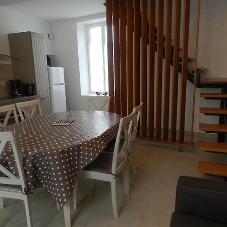 Gite Utah Saint-Laurent-sur-Mer Room photo